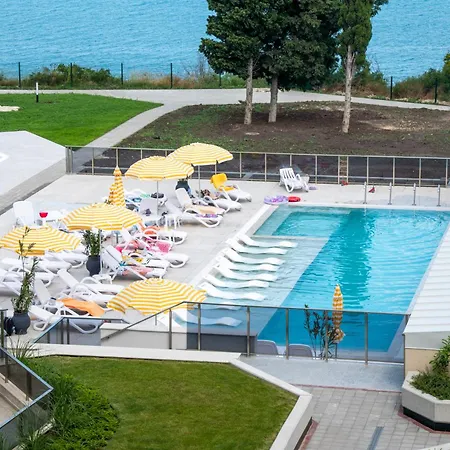 Skyline 11B Apartment - Sea View,Pools & Spa *
