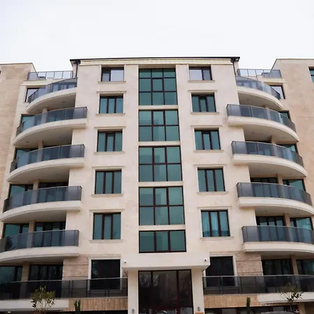 Skyline 11B Apartment - Sea View,Pools & Spa Varna