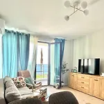 公寓 Skyline 11 - Sea Views & Serenity By The Coast *