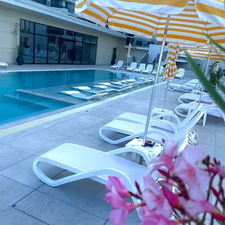 Skyline 11B Apartment - Sea View,Pools & Spa *
