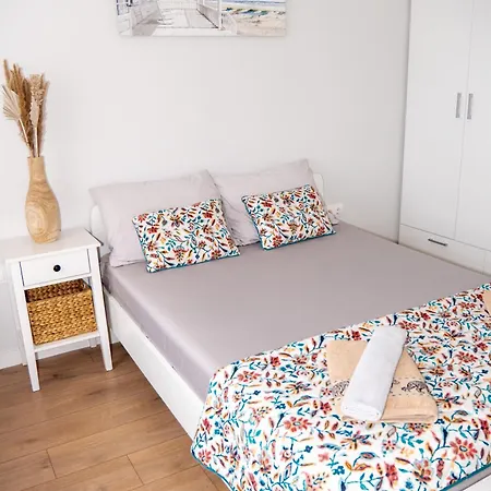 Skyline 11B Apartment - Sea View,Pools & Spa