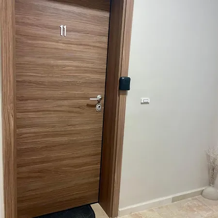 Skyline 11B Apartment - Sea View,Pools & Spa *
